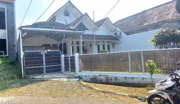 Disewakan Rumah Full Furnished, Selangkah Ke Jl. Soekarno Hatta 
