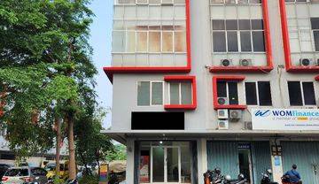 Disewakan Ruko 4 Lantai Hook / Hoek Furnished di Kalideres