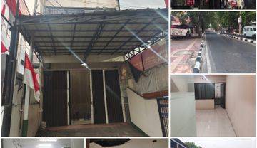 Ruko 3,5 lantai komersil perlu renov dikit di jalan Palmerah Jakarta Barat