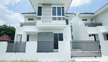 RUMAH BARU SIAP HUNI 500 METER DARI JALAN JOGJA SOLO
