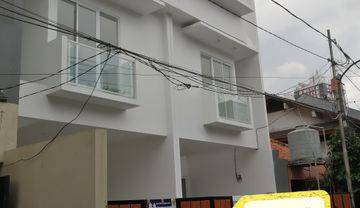 Rumah Baru 3 Lantai di Tomang, SHM 4+1 Br, 80 M2, Jakarta Barat