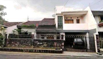 Rumah 2 Lantai di Filisium Pulau-pulau Malang