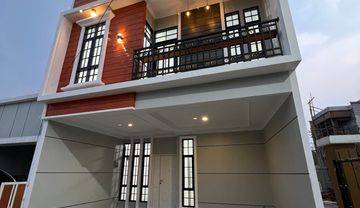 Rumah Mewah Nyaman 900 Meter Ke Pintu Tol