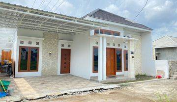 Rumah Baru Dalam Cluster Banyak Bonus Dekat Pusat Kota Yogyakarta