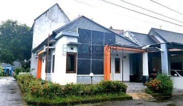 Rumah Hook Furnished di Perumahan Maguwoharjo Dekat Man 2 Sleman