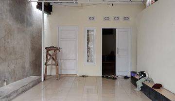 Kost Strategis 2 Lantai Dekat Kampus Unjani, Cimahi