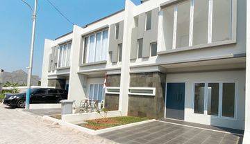 Cluster mewah  one gate di bambu apus akses 2 mobil dekat eclxit toll bambu apus