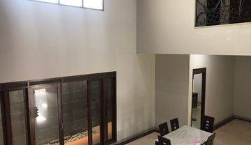 Sewa Rumah keren di Batununggal