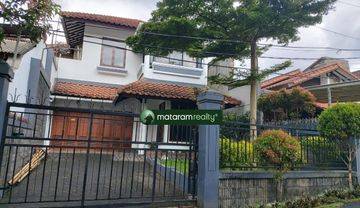 Disewakan Rumah Asri, Luas Bisa Untuk Kantor di Sayap Sukajadi