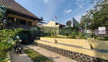 Rumah Bagus Luas Siap Huni, Lokasi Strategis Mainroad Sayap Dago