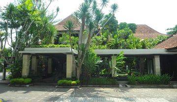 DIJUAL TANAH ADA BANGUNAN GUDANG DAN GEDUNG PERKANTORAN DI RINGROAD BARAT NOGOTIRTO SLEMAN YOGYA Gudang 6181000 m SHM