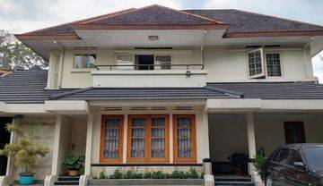 DISEWA RUMAH MEWAH DIPATIUKUR BANDUNG COCOK UNTUK KANTOR DAN CAFE