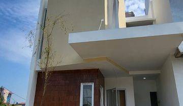 Rumah murwh  2 lantai ada roftofnya di Bintaro 