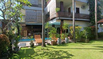 Dijual guest house dekat pantai nelayan canggu