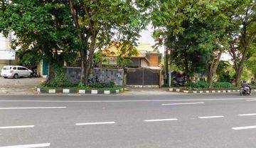Dijual Rumah Hanya Dihitung Tanahnya Lokasi Jalan Utama Cokroaminoto Ubung