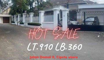 Rumah Mewahi, Private Pool, Hadapselatan, Jalan Damai, Cipete