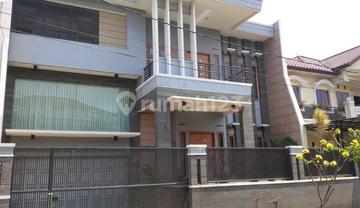 Disewakan Rumah Cantik Siap Huni di Batununggal Indah Bandung
