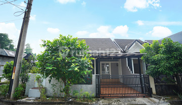Rumah Bebas Banjir Harga Nego Dekat Pusat Belanja Siap Huni