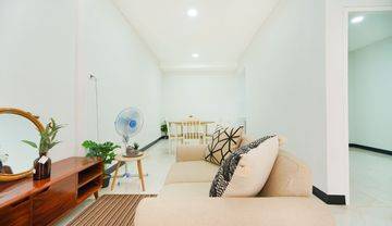 Rumah di Tangerang Strategis Dekat Mall Itc Bsd City Harga All In J16124