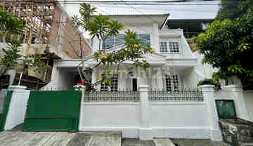 Jual Rumah Gelong Baru Selatan 2 Lantai Baru Renov Bebas Banjir