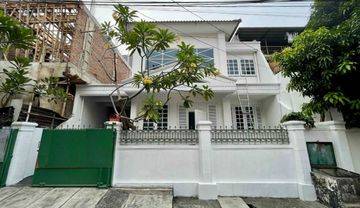 Jual Rumah Gelong Baru Selatan 2 Lantai Baru Renov Bebas Banjir