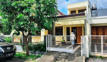 Rumah Dalam Komplek di Tanjung Barat, Jagakarsa, Jakarta Selatan