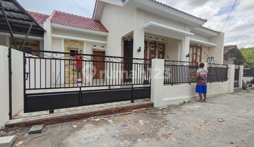 Rumah Siap Huni Jogja Deket Bandara Adisucipto Purwomartani Sleman Yogyakarta
