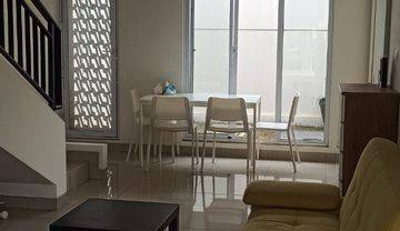 Disewakan Rumah Cantik Modern di Summarecon Bandung