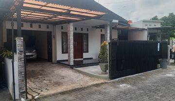 Dijual Rumah Dekat Hotel Hyatt Sleman Yogyakarta