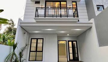 RUMAH AMERICAN CLASSIC + ROOFTOP DALAM CLUSTER