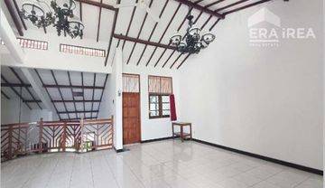 Disewa Rumah 2 Lantai Semi Furnished di Area Laweyan