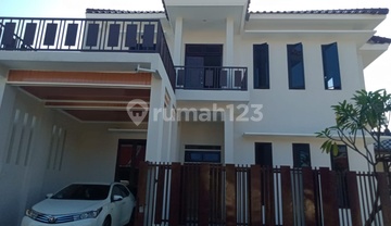 DISEWAKAN RUMAH BARU 2 LT PURIMAS KUTA PARADISE GUNUNG ANYAR SURABAYA RON.YA081