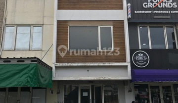 Ruko 3 Lantai Unfurnish Siap Pakai Posisi Depan Di Kota Wisata