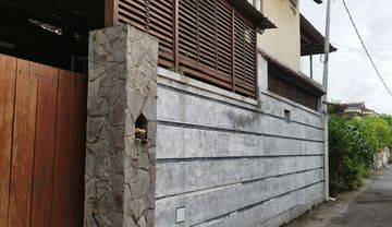 Rumah Model Bali 2 Lantai Lingkungan Perumahan Di Suli Dekat Gatsu Timur