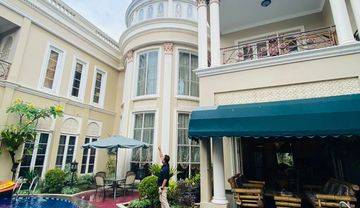 Rumah Bergaya Classic Mediterania Di Duren Sawit Jakarta Timur
