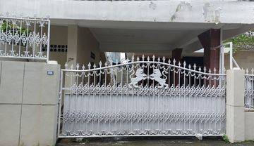 Disewakan Rumah Style Bali daerah Teuku Umar parkir luas 