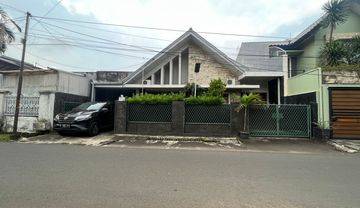 Rumah hitung tanah jalan 3 mobil dekat taman ecopark tebet