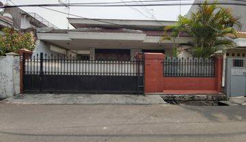 Rumah di Pusat Kota, Cideng Jakarta Pusat dekat Sarinah Siap Huni