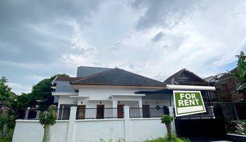Disewakan Rumah Hook Baru Renov Pbi Araya Malang