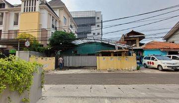 RUMAH TUA DIJUAL DI KECAMATAN MAMPANG PRAPATAN JAKARTA SELATAN