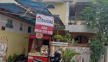 Rumah dua lantai siap huni 
