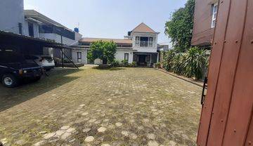 Rumah Mewah & Megah strategis di Lubang buaya Jakarta Timur