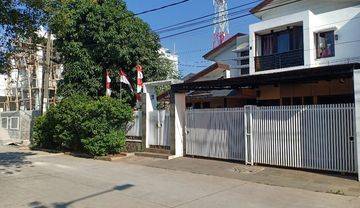 Rumah Mewah & Megah Strategis di Pulo Gebang Jakarta Timur