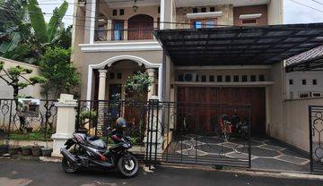 Rumah Mewah 2 Lantai di Condet Jakarta timur 
