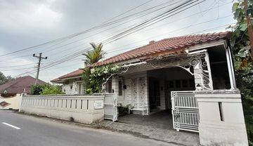 Rumah Super Luas Mangku Jalan Aspal Dekat Kids Fun Park