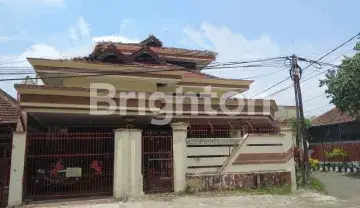 Jual Pulau Pulau Malang Rumah Hook 2 Lantai Area Klojen Pulau Pulau Malang