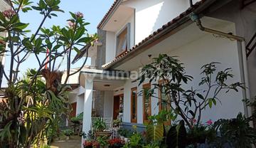 Dijual Rumah sayap Buah Batu daerah Turangga mewah dan terawat