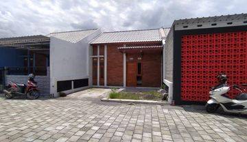 Rumah Dinding Bata Ekspose Dekat Smpn 1 Prambanan Klaten