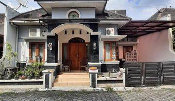 Mr 063382 Disewakan Rumah Dalam Perum Full Furnish Dekat Jcm Dan Uty