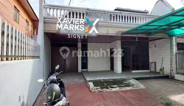 Jual Nego Rumah 2 Lantai Lokasi Kota, Sayap Pajajaran. 